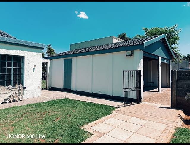 4 BEDROOM HOUSE FOR SALE IN BIRCHLEIGH